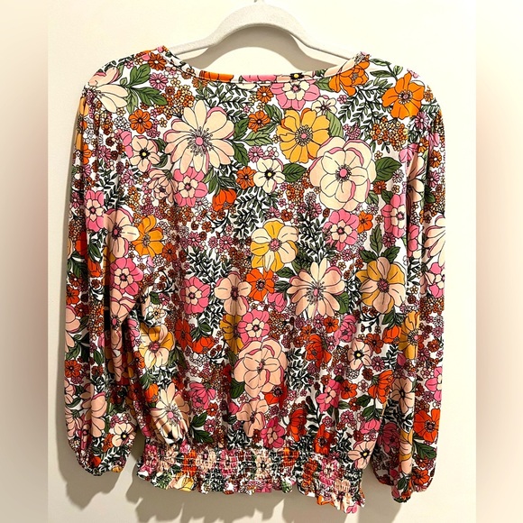 Eclair 70’s Flower Power Inspired Top - Picture 2 of 6